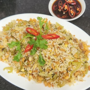 Cơm Chiên Cá Mặn